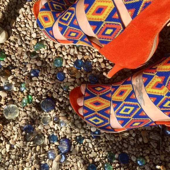 Sexy Tribal Printed Strap heels * NEW* - Picture 7 of 7